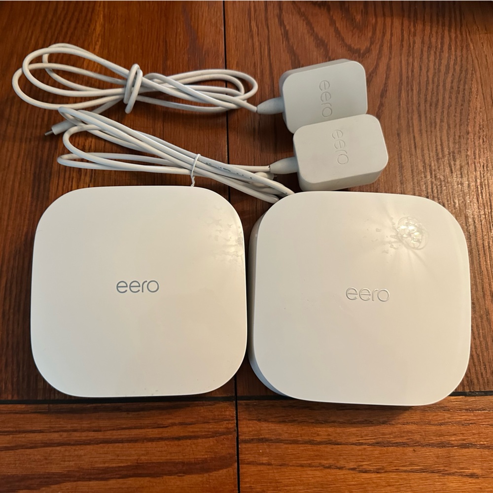 Set of 2 eero Pro 6 Mesh WiFi Extenders — Model K010001